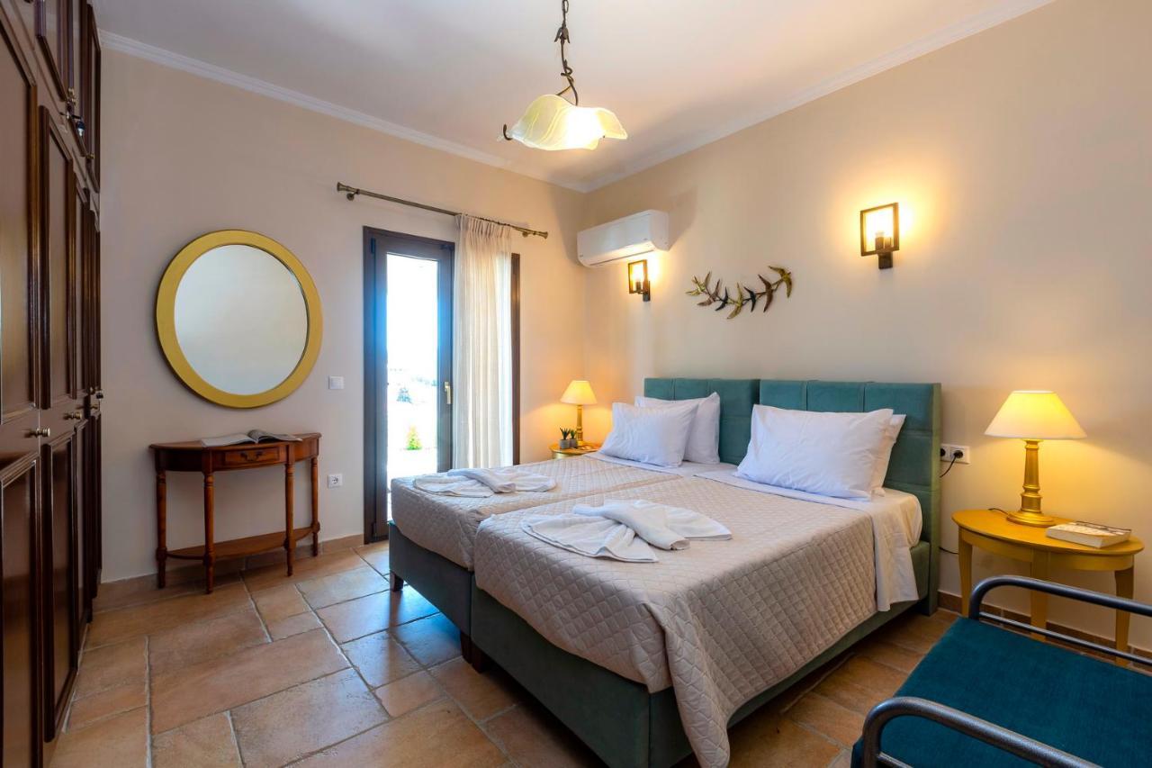 Solaris Methea- Luxury Central Villa By The Castle Kassiopi Ngoại thất bức ảnh