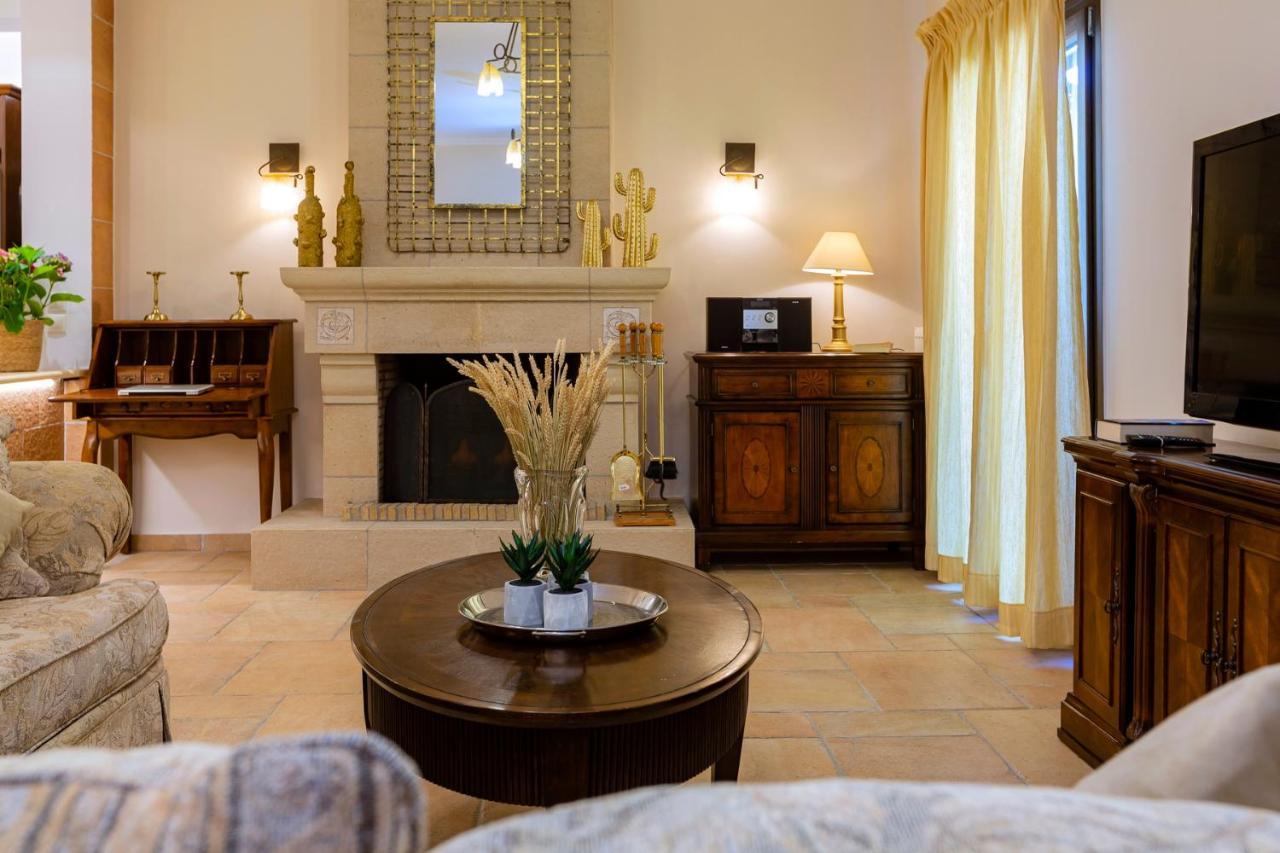 Solaris Methea- Luxury Central Villa By The Castle Kassiopi Ngoại thất bức ảnh