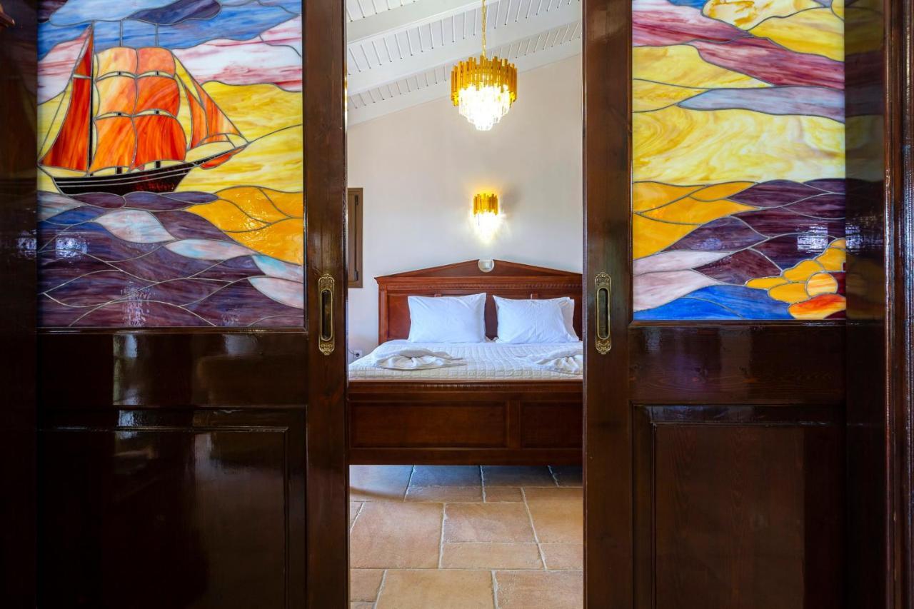 Solaris Methea- Luxury Central Villa By The Castle Kassiopi Ngoại thất bức ảnh