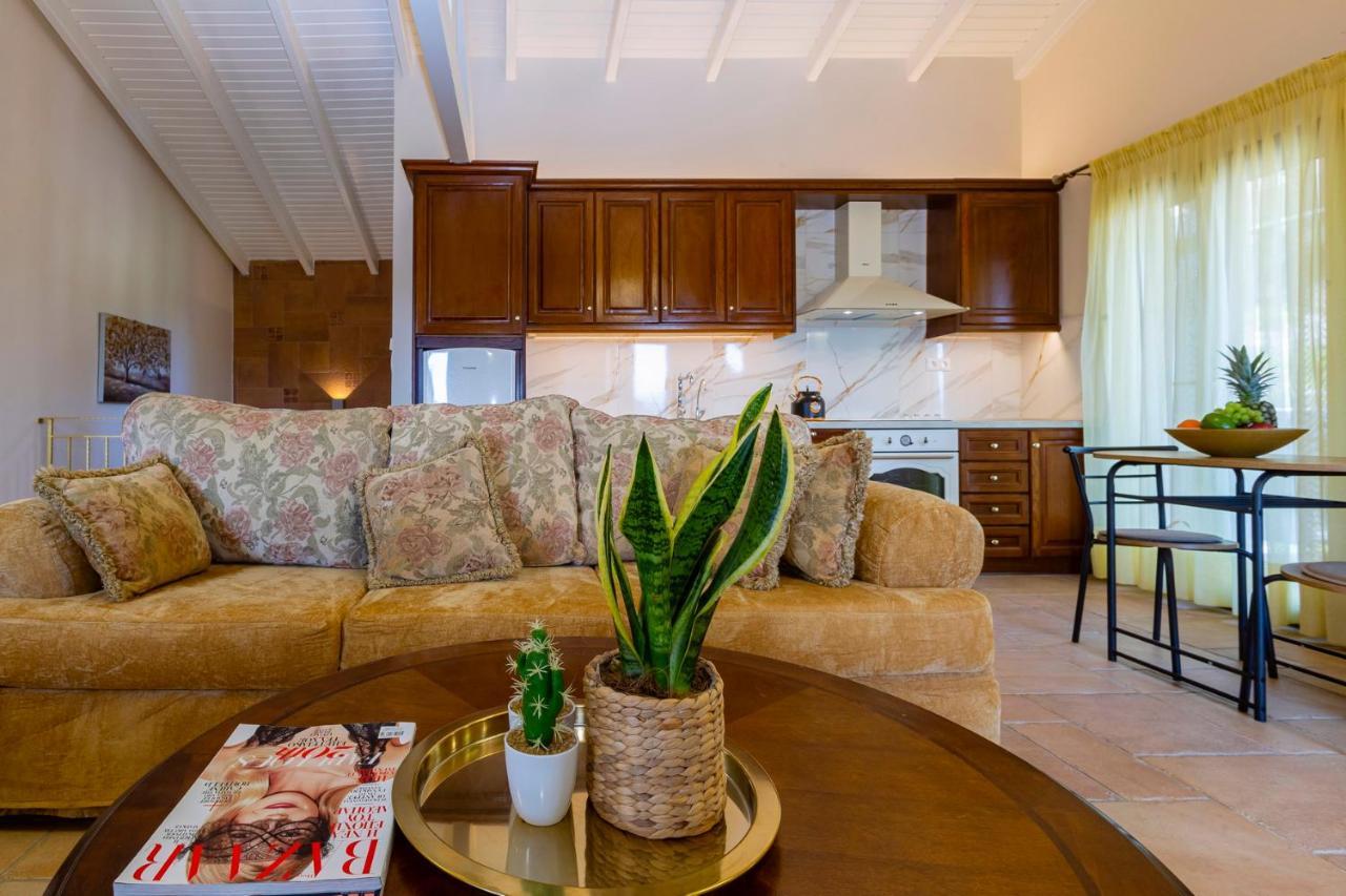 Solaris Methea- Luxury Central Villa By The Castle Kassiopi Ngoại thất bức ảnh