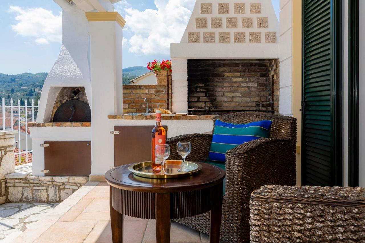 Solaris Methea- Luxury Central Villa By The Castle Kassiopi Ngoại thất bức ảnh