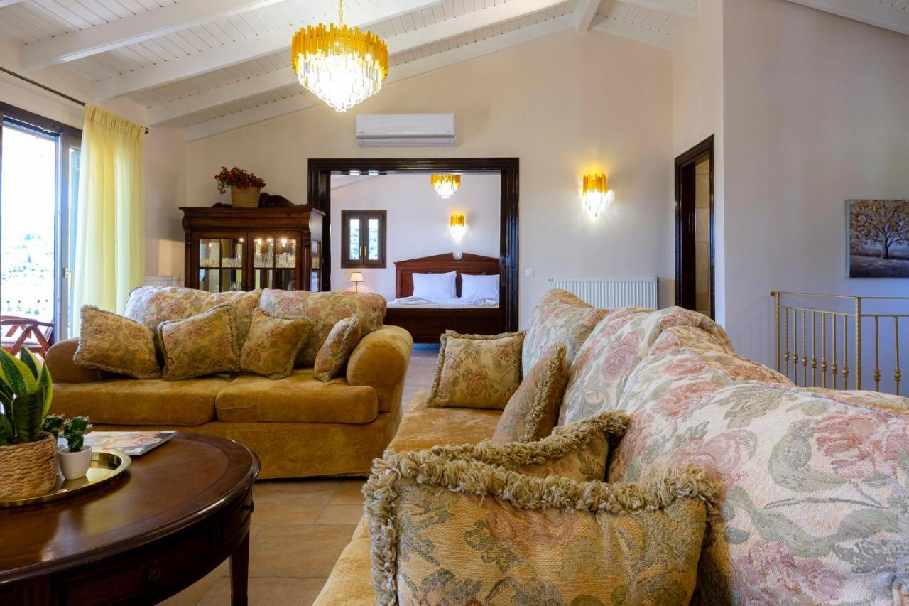 Solaris Methea- Luxury Central Villa By The Castle Kassiopi Ngoại thất bức ảnh