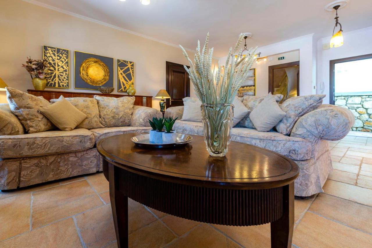 Solaris Methea- Luxury Central Villa By The Castle Kassiopi Ngoại thất bức ảnh